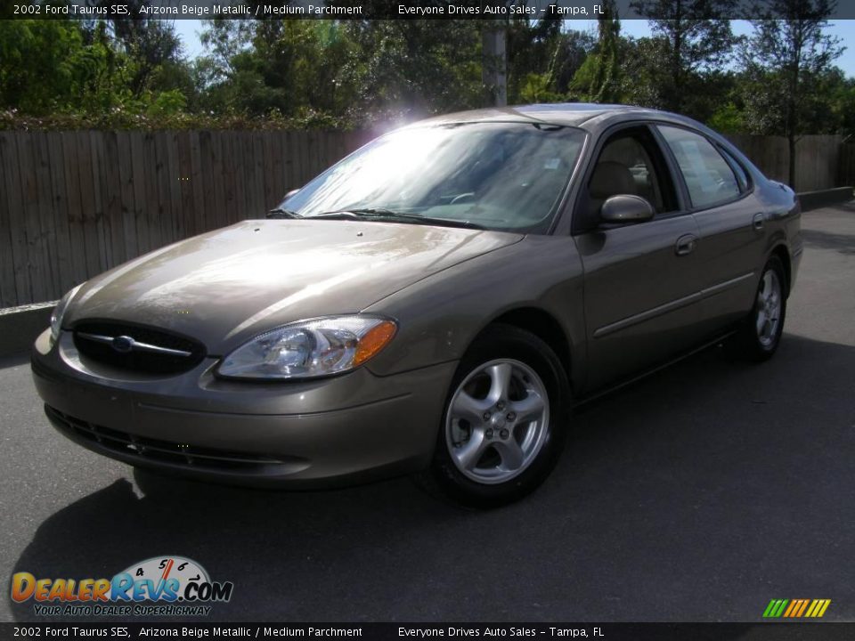 2002 Ford Taurus SES Arizona Beige Metallic / Medium Parchment Photo #3