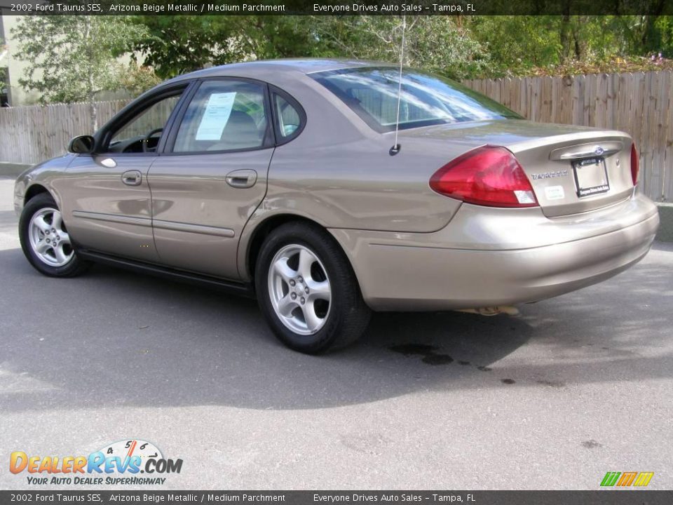 2002 Ford Taurus SES Arizona Beige Metallic / Medium Parchment Photo #6