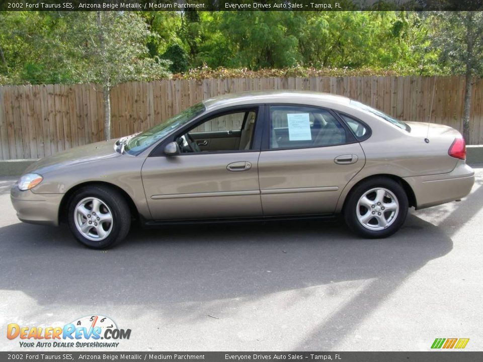 2002 Ford Taurus SES Arizona Beige Metallic / Medium Parchment Photo #8