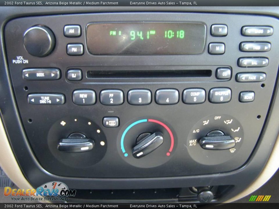 2002 Ford Taurus SES Arizona Beige Metallic / Medium Parchment Photo #21