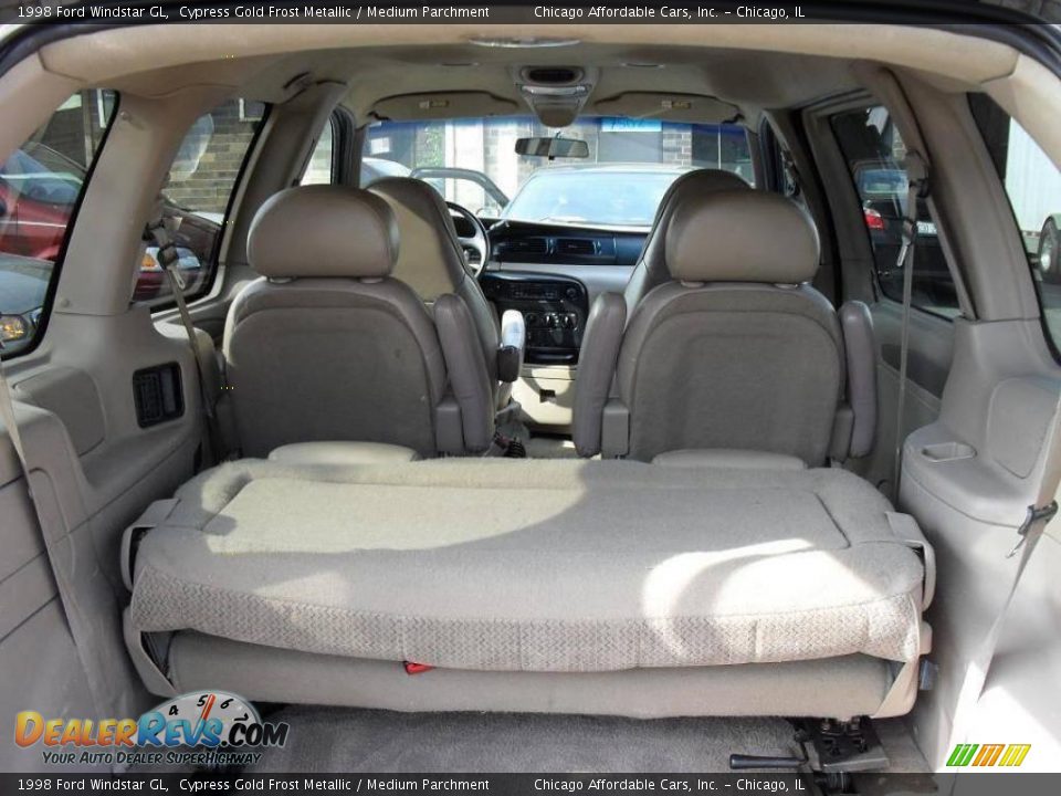 1998 Ford Windstar GL Cypress Gold Frost Metallic / Medium Parchment Photo #9