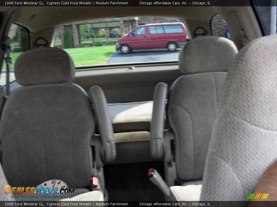 1998 Ford Windstar GL Cypress Gold Frost Metallic / Medium Parchment Photo #12