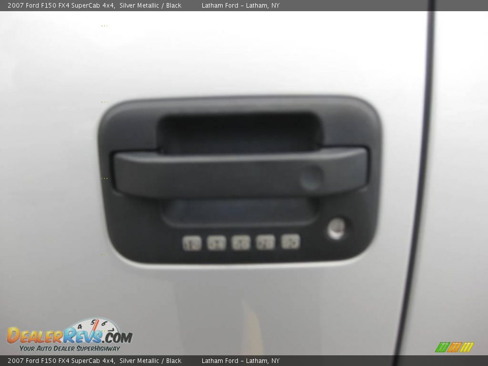 2007 Ford F150 FX4 SuperCab 4x4 Silver Metallic / Black Photo #6