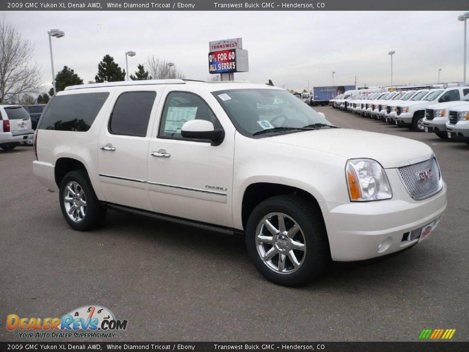 2009 GMC Yukon XL Denali AWD White Diamond Tricoat / Ebony Photo #1