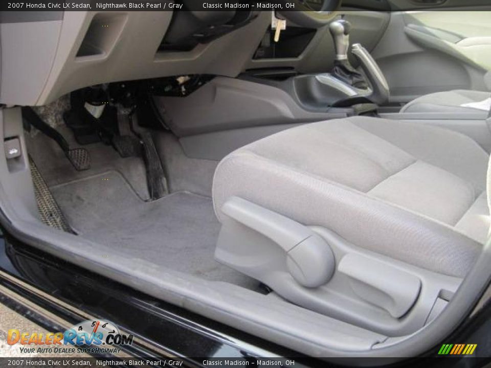 2007 Honda Civic LX Sedan Nighthawk Black Pearl / Gray Photo #12