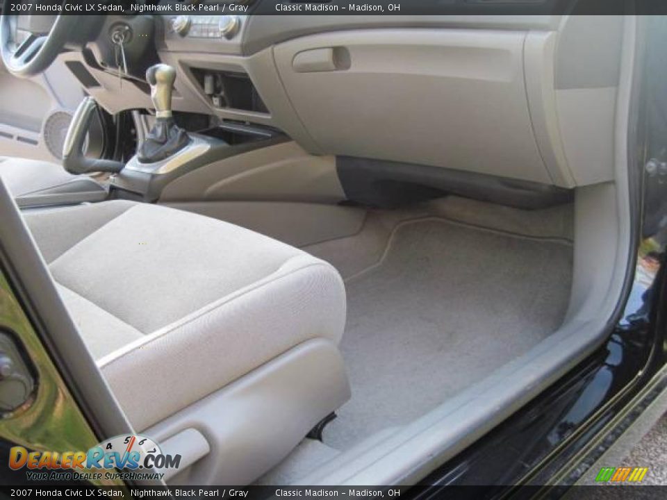 2007 Honda Civic LX Sedan Nighthawk Black Pearl / Gray Photo #17