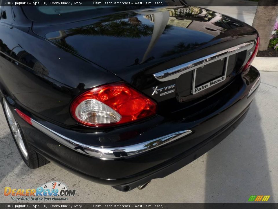 2007 Jaguar X-Type 3.0 Ebony Black / Ivory Photo #7