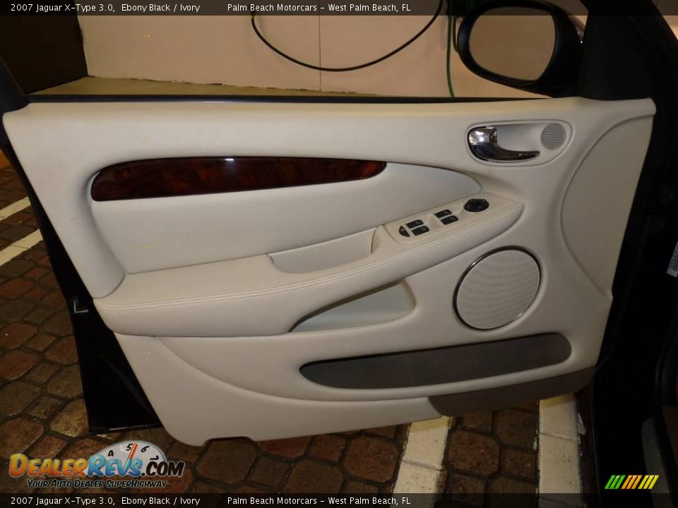 2007 Jaguar X-Type 3.0 Ebony Black / Ivory Photo #18