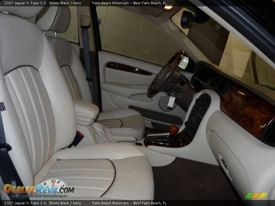 2007 Jaguar X-Type 3.0 Ebony Black / Ivory Photo #27