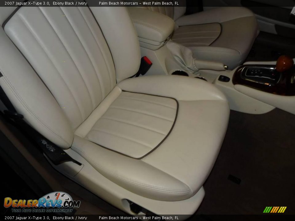 2007 Jaguar X-Type 3.0 Ebony Black / Ivory Photo #29