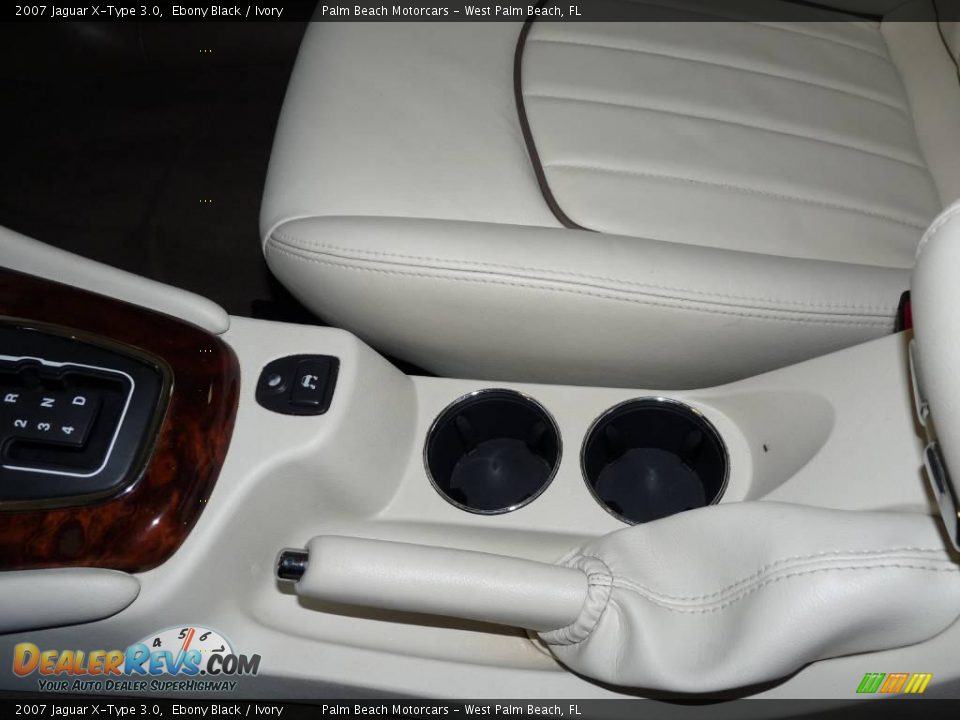 2007 Jaguar X-Type 3.0 Ebony Black / Ivory Photo #34