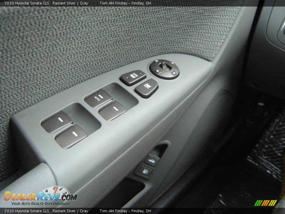 2010 Hyundai Sonata GLS Radiant Silver / Gray Photo #17