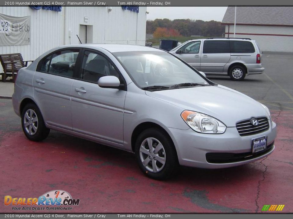 2010 Hyundai Accent GLS 4 Door Platinum Silver / Gray Photo #7