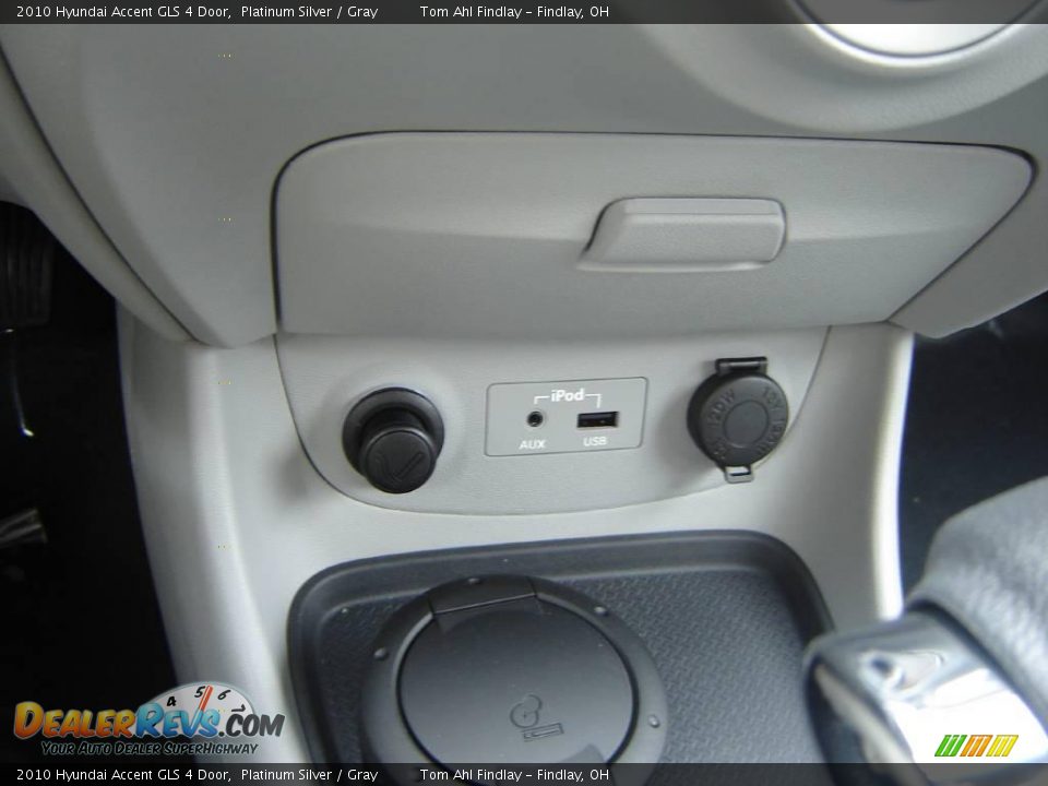 2010 Hyundai Accent GLS 4 Door Platinum Silver / Gray Photo #15