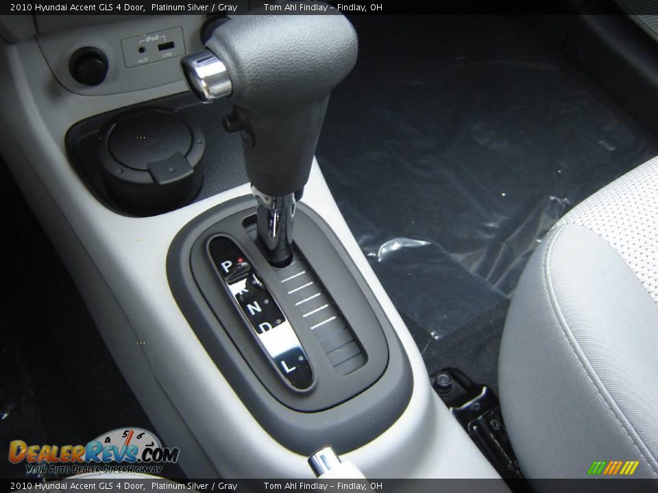 2010 Hyundai Accent GLS 4 Door Platinum Silver / Gray Photo #16