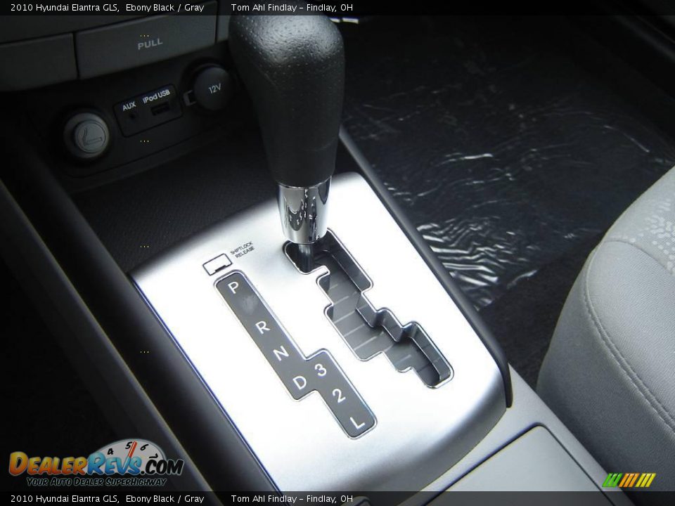 2010 Hyundai Elantra GLS Ebony Black / Gray Photo #17