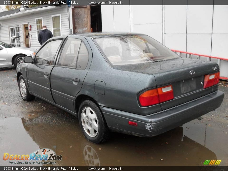 1993 Infiniti G 20 Sedan Black Emerald Pearl / Beige Photo #7