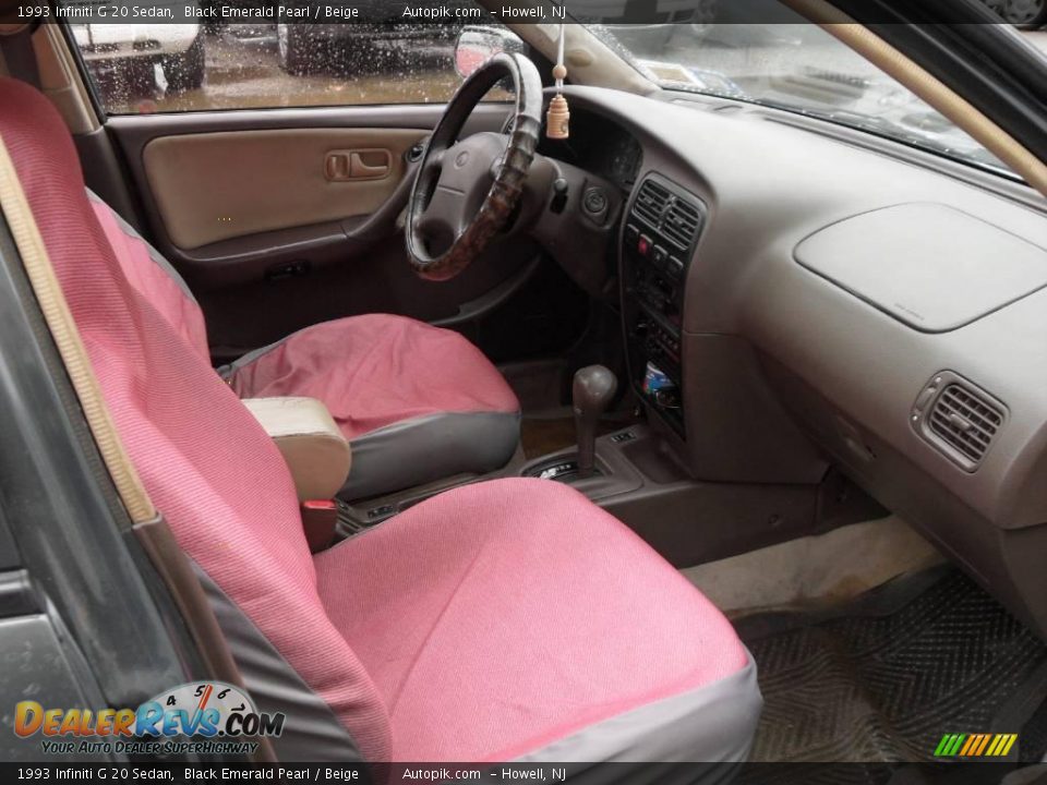 1993 Infiniti G 20 Sedan Black Emerald Pearl / Beige Photo #10