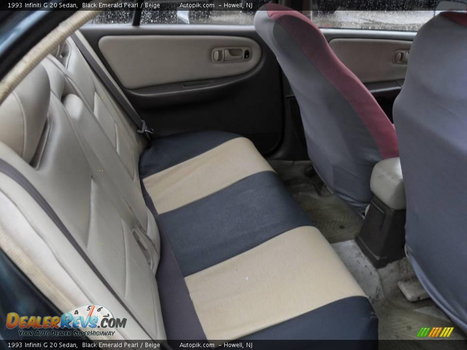 1993 Infiniti G 20 Sedan Black Emerald Pearl / Beige Photo #11