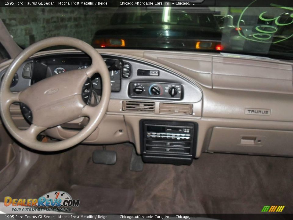 1995 Ford Taurus GL Sedan Mocha Frost Metallic / Beige Photo #5