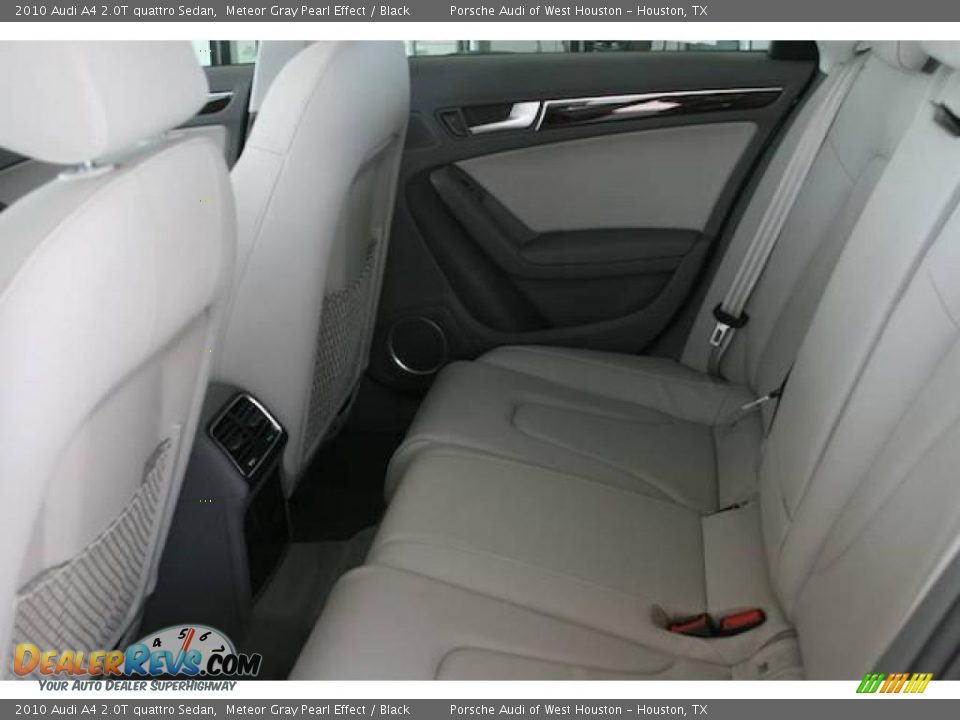 2010 Audi A4 2.0T quattro Sedan Meteor Gray Pearl Effect / Black Photo #7