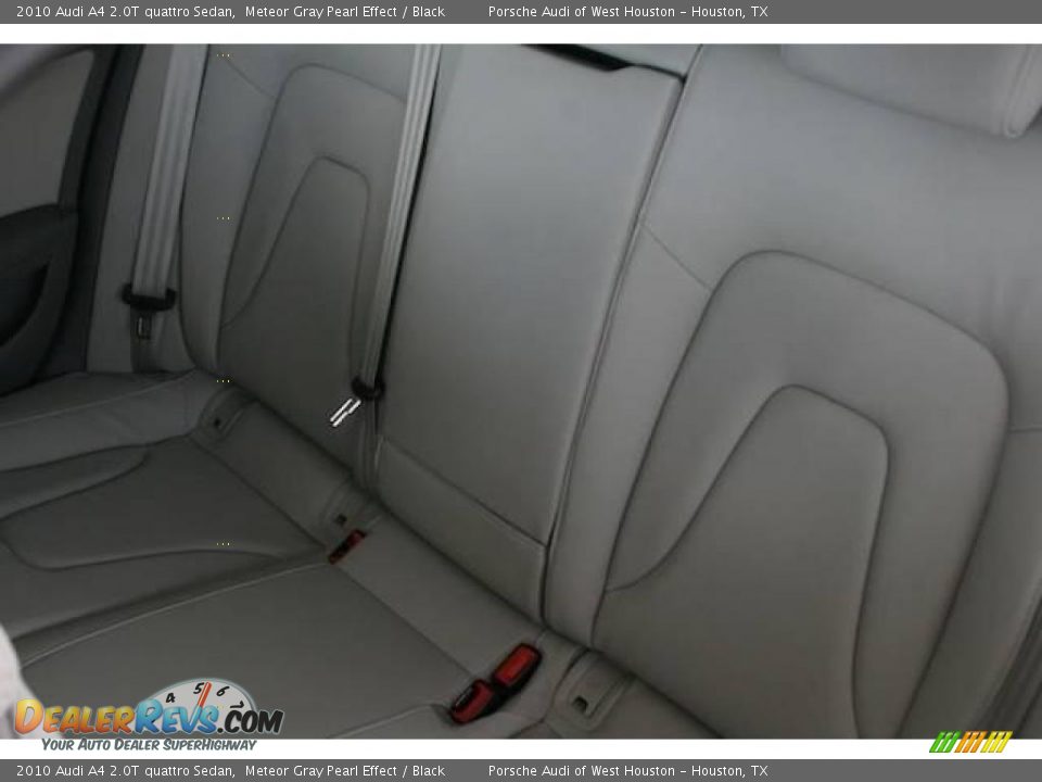 2010 Audi A4 2.0T quattro Sedan Meteor Gray Pearl Effect / Black Photo #16