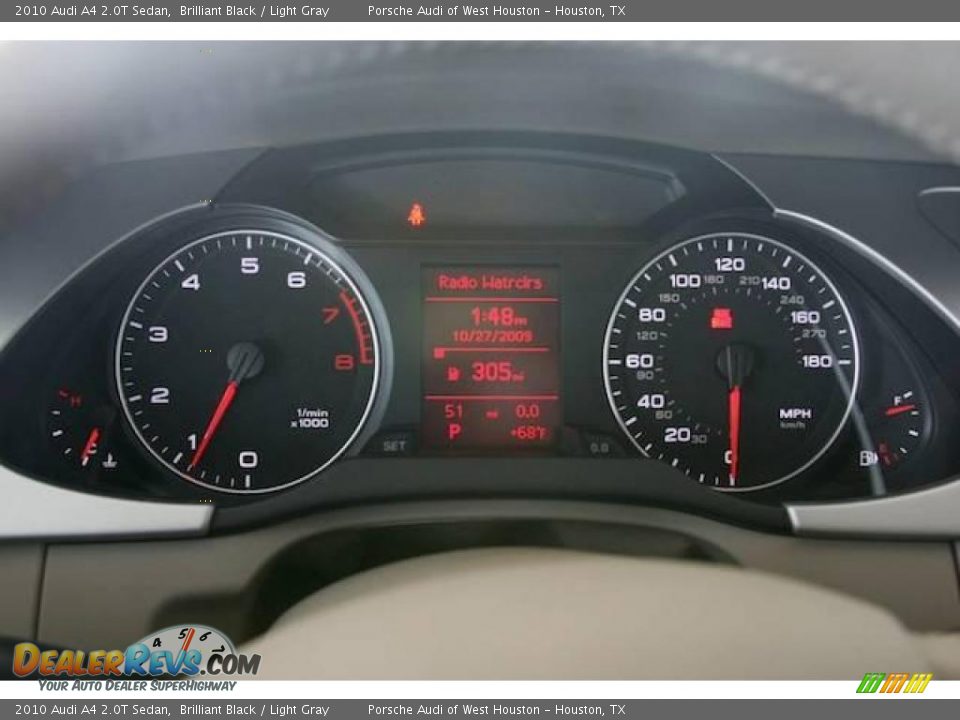 2010 Audi A4 2.0T Sedan Brilliant Black / Light Gray Photo #18