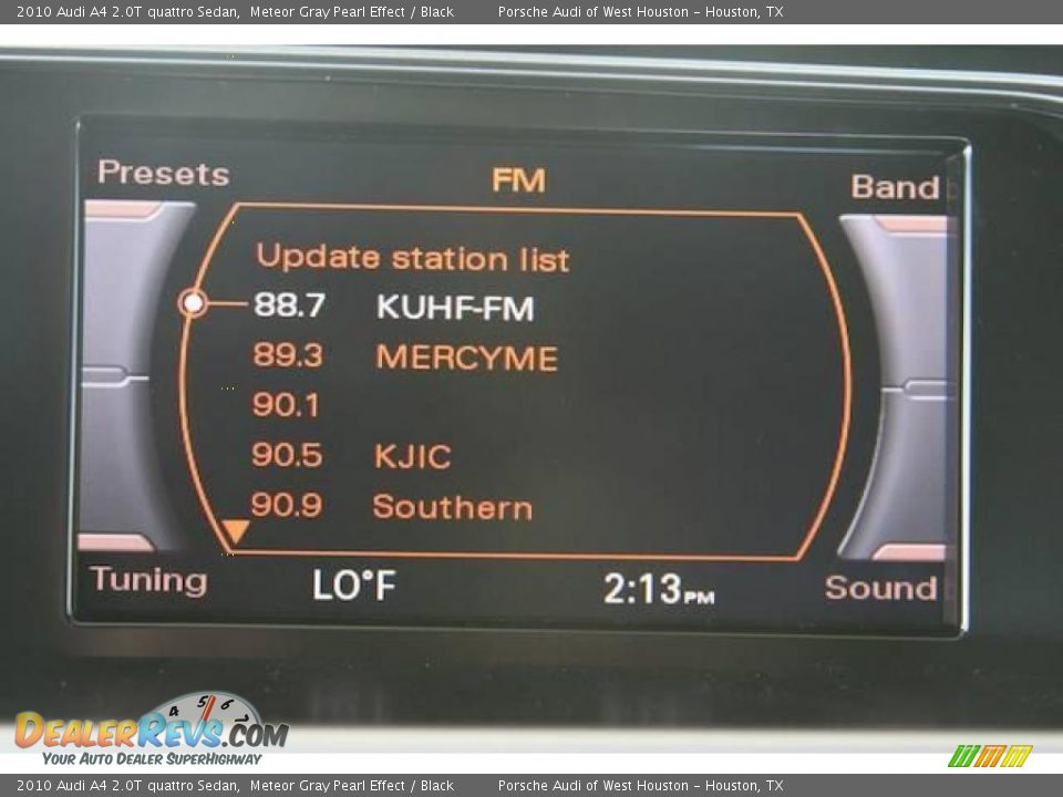 2010 Audi A4 2.0T quattro Sedan Meteor Gray Pearl Effect / Black Photo #8