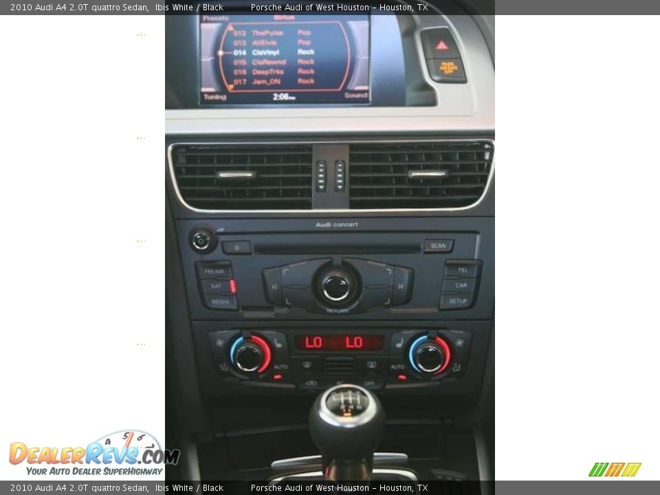 2010 Audi A4 2.0T quattro Sedan Ibis White / Black Photo #15
