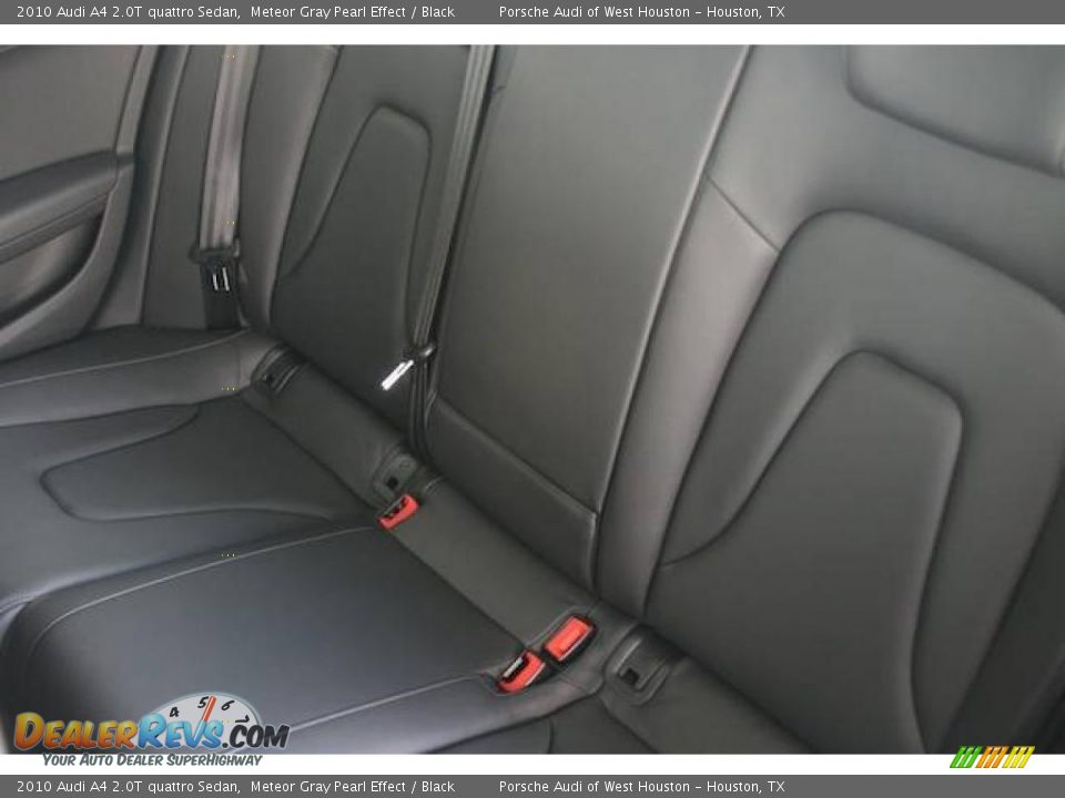 2010 Audi A4 2.0T quattro Sedan Meteor Gray Pearl Effect / Black Photo #16