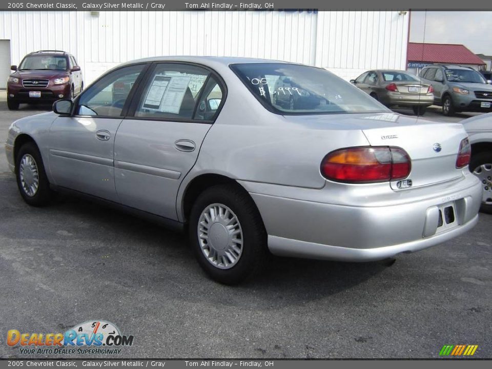 2005 Chevrolet Classic Galaxy Silver Metallic / Gray Photo #3