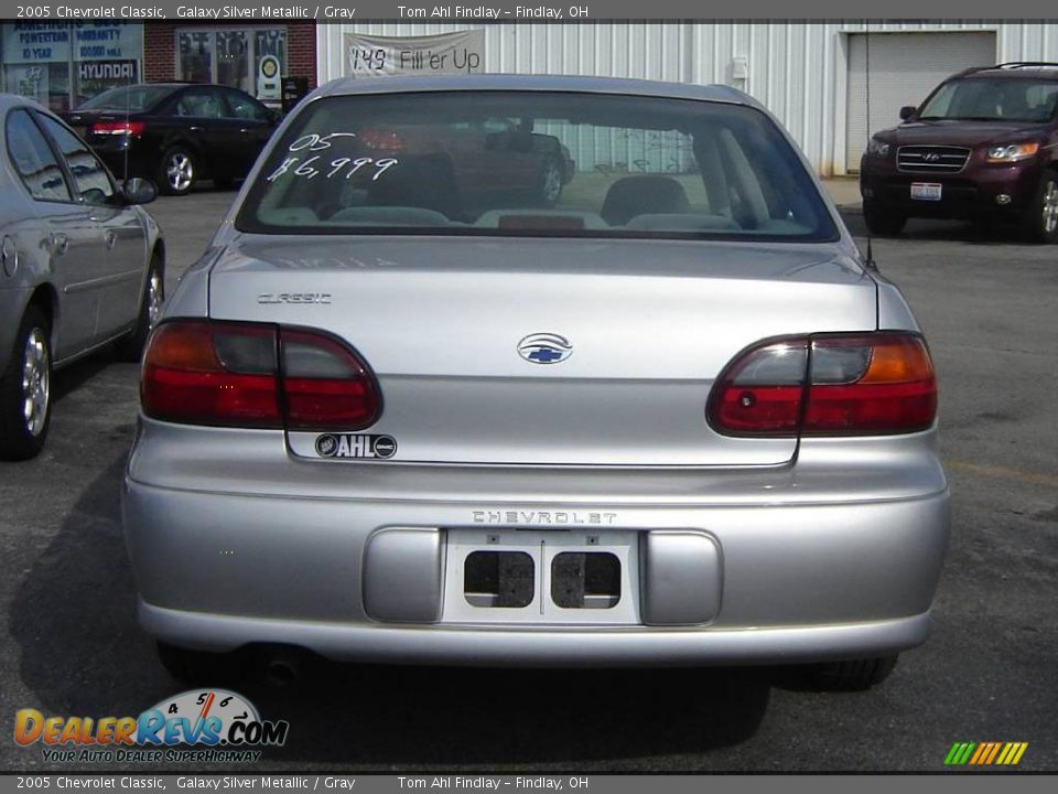 2005 Chevrolet Classic Galaxy Silver Metallic / Gray Photo #4