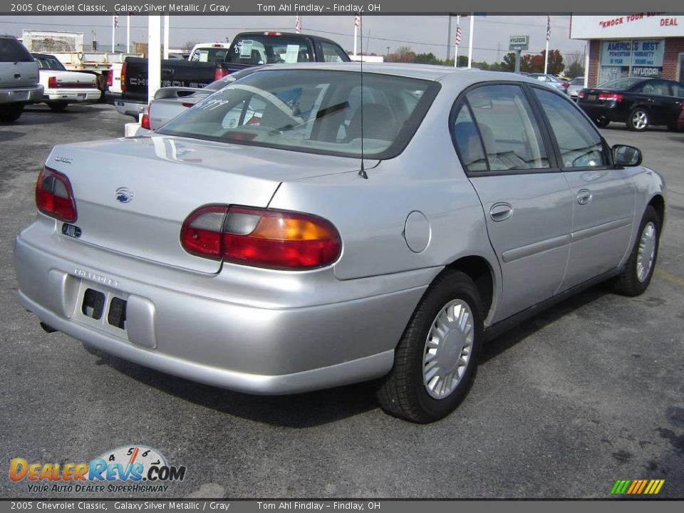 2005 Chevrolet Classic Galaxy Silver Metallic / Gray Photo #5