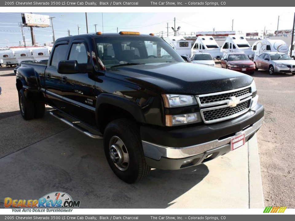 2005 Chevrolet Silverado 3500 LS Crew Cab Dually Black / Dark Charcoal Photo #2