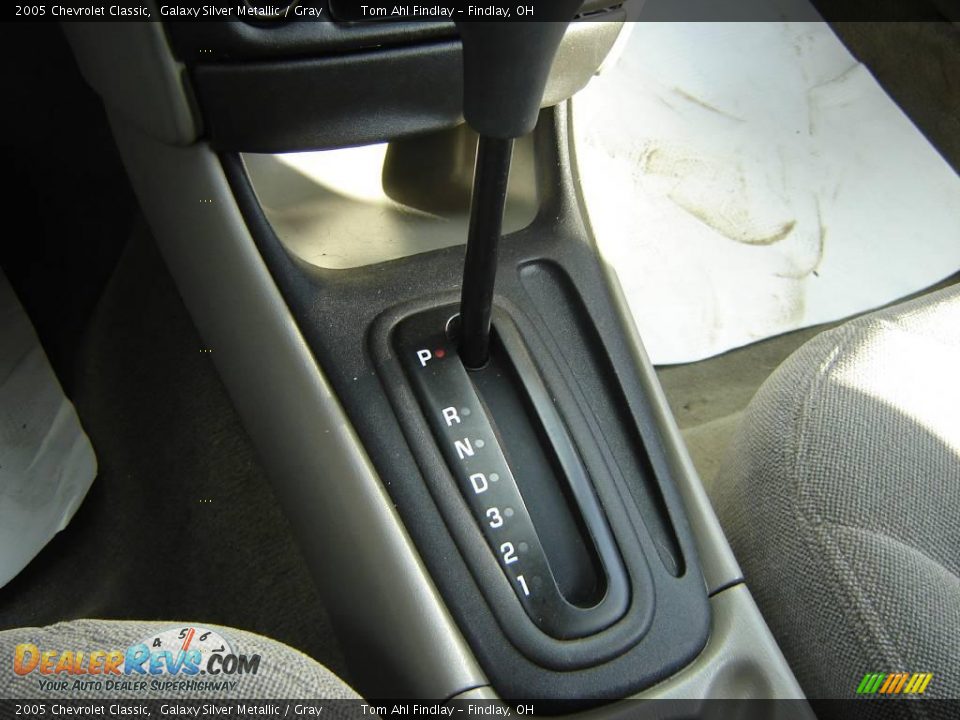 2005 Chevrolet Classic Galaxy Silver Metallic / Gray Photo #15