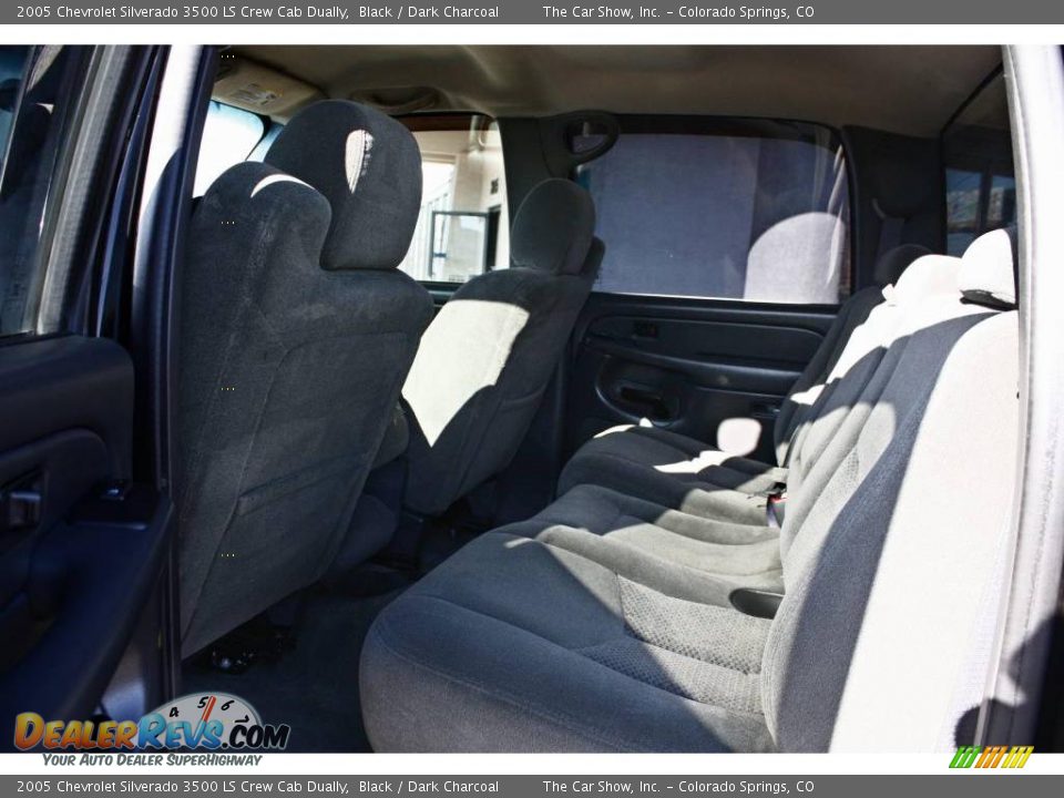 2005 Chevrolet Silverado 3500 LS Crew Cab Dually Black / Dark Charcoal Photo #12