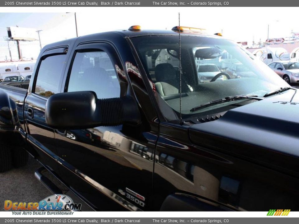2005 Chevrolet Silverado 3500 LS Crew Cab Dually Black / Dark Charcoal Photo #15