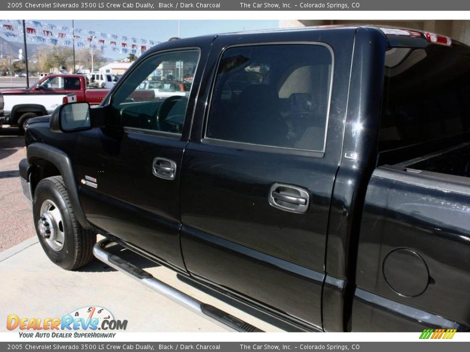 2005 Chevrolet Silverado 3500 LS Crew Cab Dually Black / Dark Charcoal Photo #18