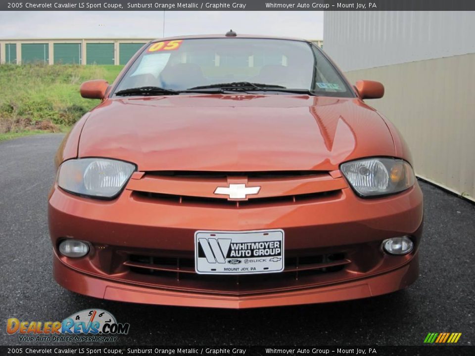 2005 Chevrolet Cavalier LS Sport Coupe Sunburst Orange Metallic / Graphite Gray Photo #2