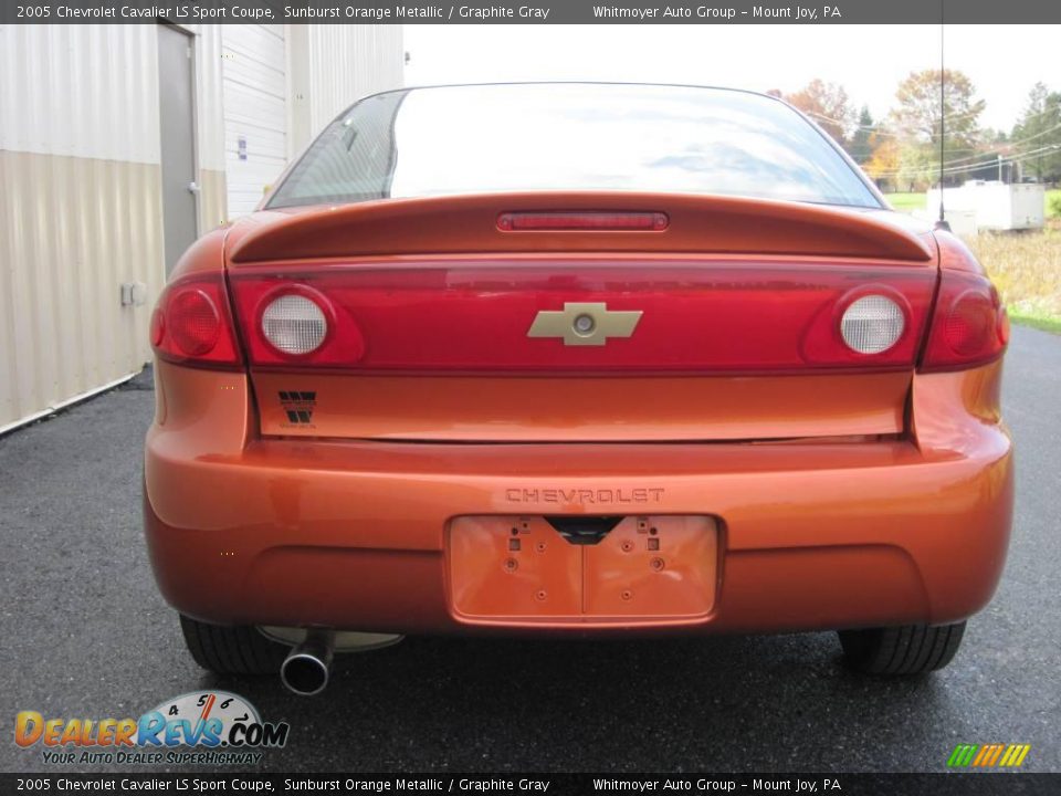 2005 Chevrolet Cavalier LS Sport Coupe Sunburst Orange Metallic / Graphite Gray Photo #9