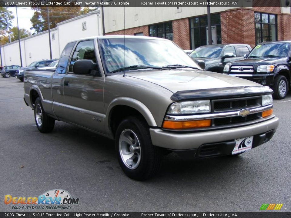 2003 Chevrolet S10 LS Extended Cab Light Pewter Metallic / Graphite Photo #2