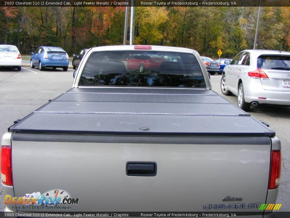 2003 Chevrolet S10 LS Extended Cab Light Pewter Metallic / Graphite Photo #17