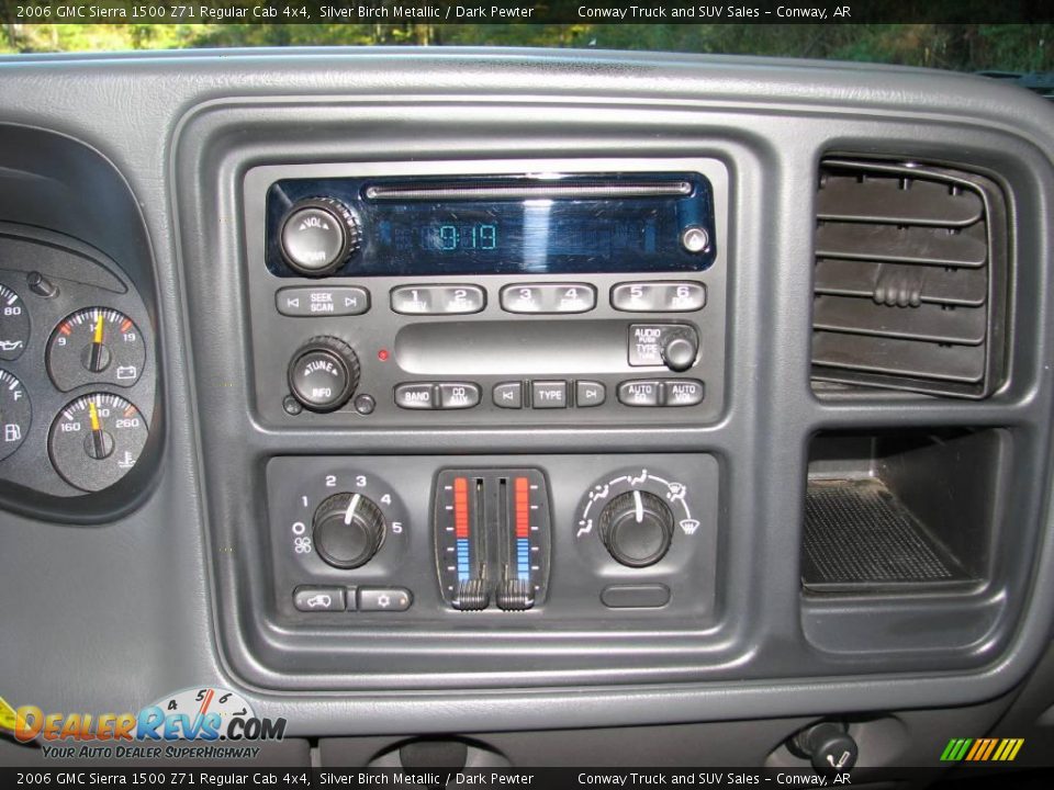 2006 GMC Sierra 1500 Z71 Regular Cab 4x4 Silver Birch Metallic / Dark Pewter Photo #15