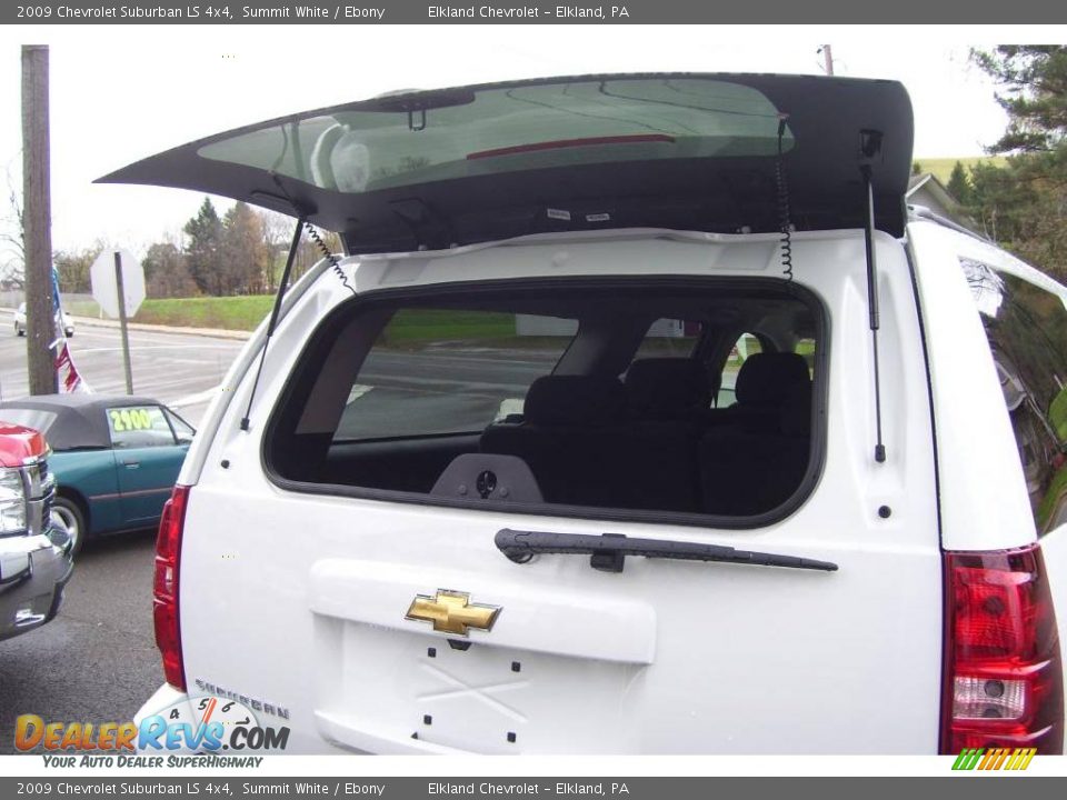 2009 Chevrolet Suburban LS 4x4 Summit White / Ebony Photo #12