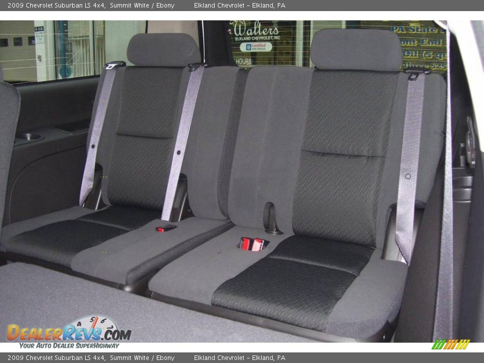 2009 Chevrolet Suburban LS 4x4 Summit White / Ebony Photo #14
