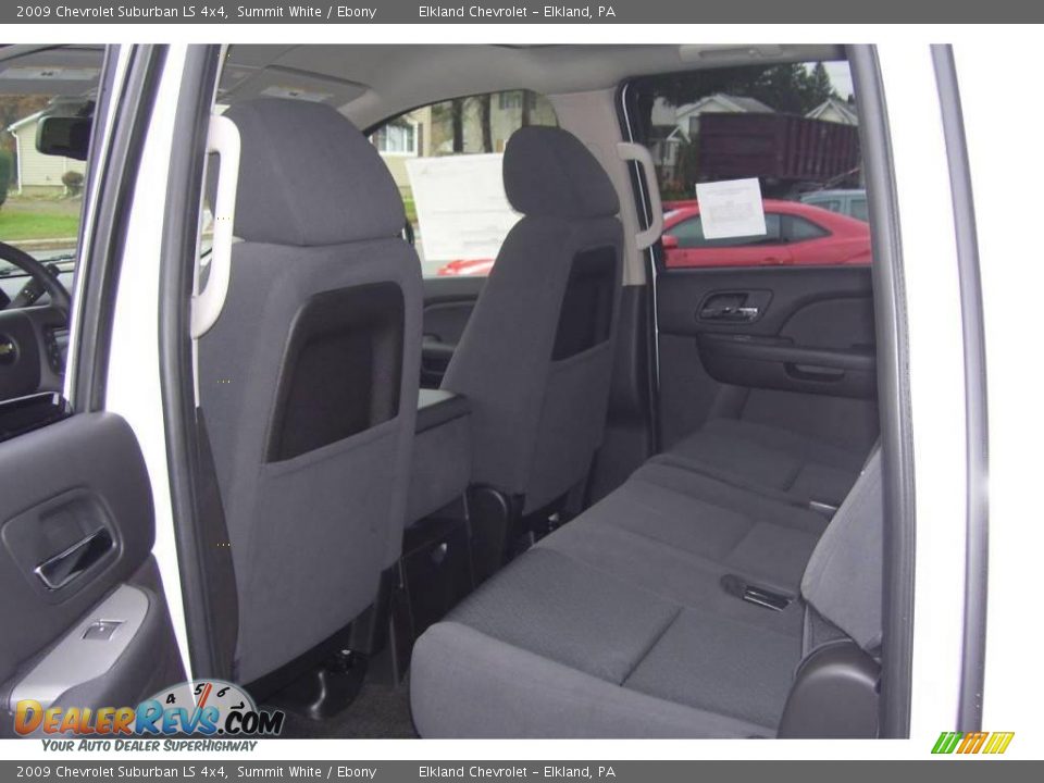 2009 Chevrolet Suburban LS 4x4 Summit White / Ebony Photo #16
