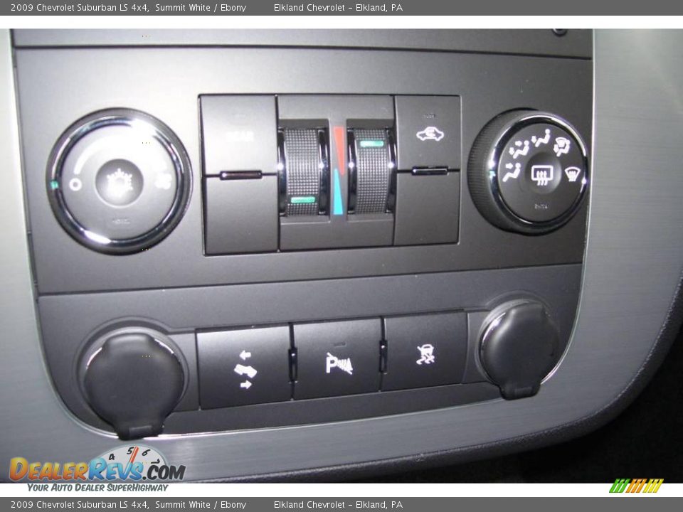 2009 Chevrolet Suburban LS 4x4 Summit White / Ebony Photo #30