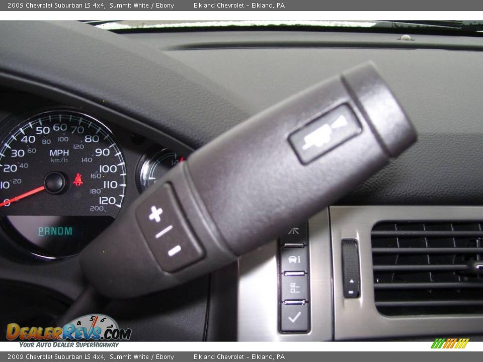 2009 Chevrolet Suburban LS 4x4 Summit White / Ebony Photo #34