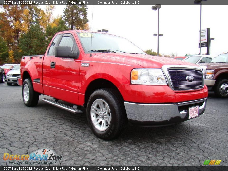 2007 Ford F150 XLT Regular Cab Bright Red / Medium Flint Photo #1
