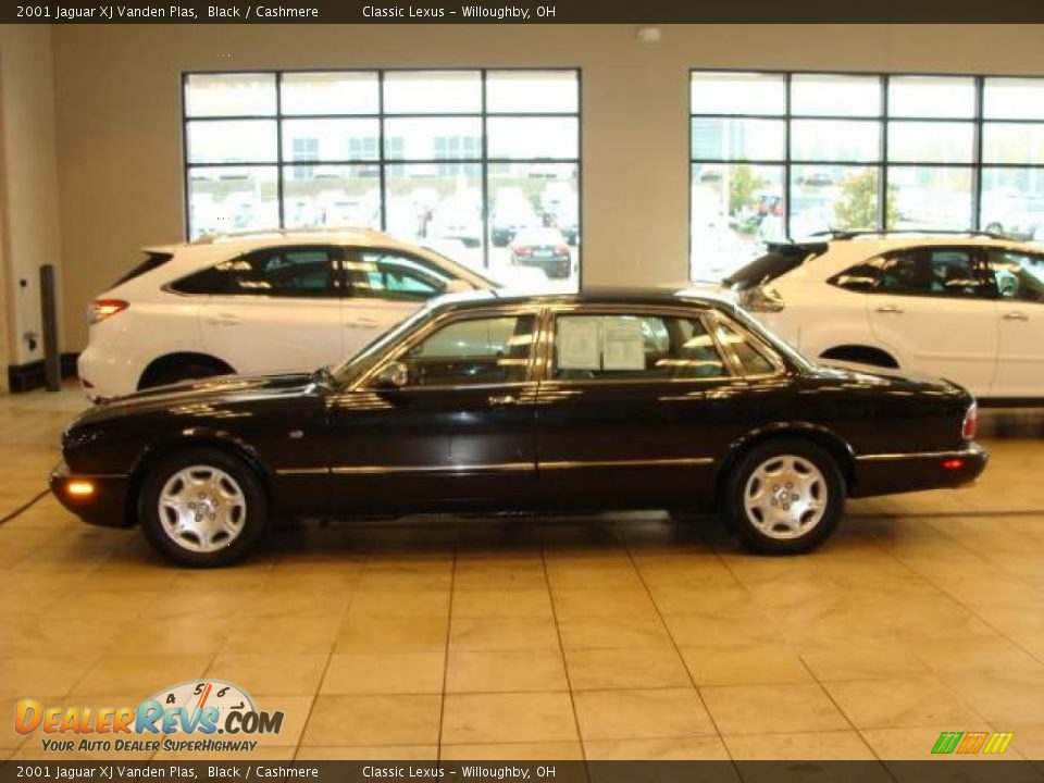 2001 Jaguar XJ Vanden Plas Black / Cashmere Photo #1